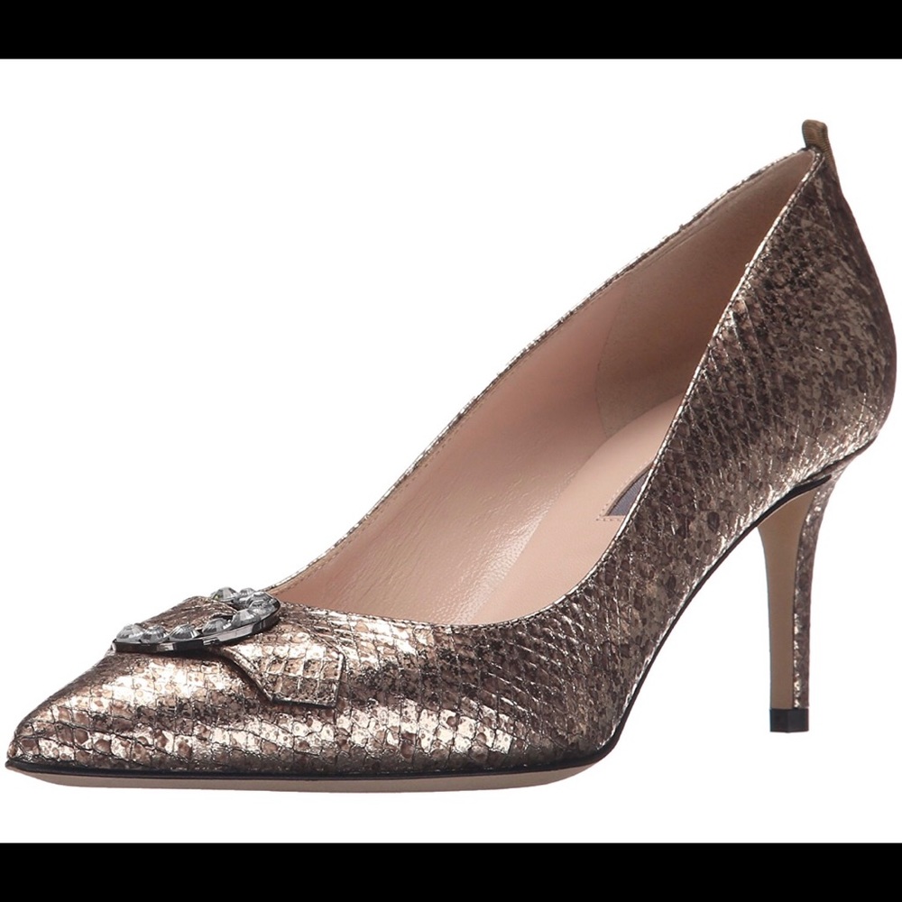 Sarah Jessica Parker
ObligeCrystal Embellished